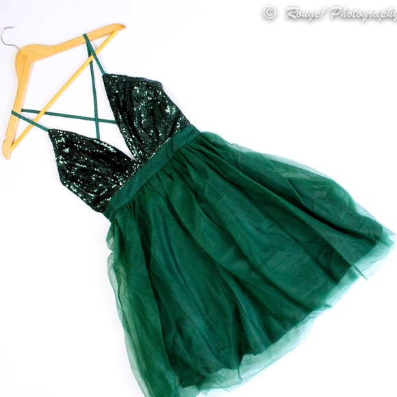 Sequin Mesh Halter Backless Crisscross Strap Dress - Picture 4 of 8